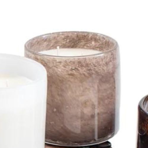 Taupe color candle, wind element