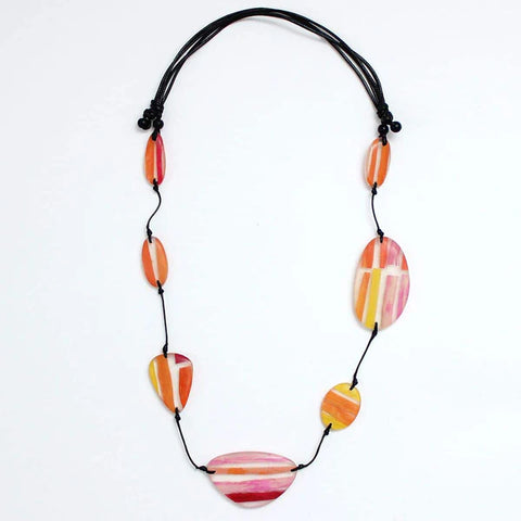 Close view of Geometric necklace